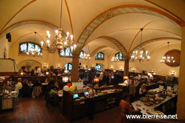 mu_loewen_halle